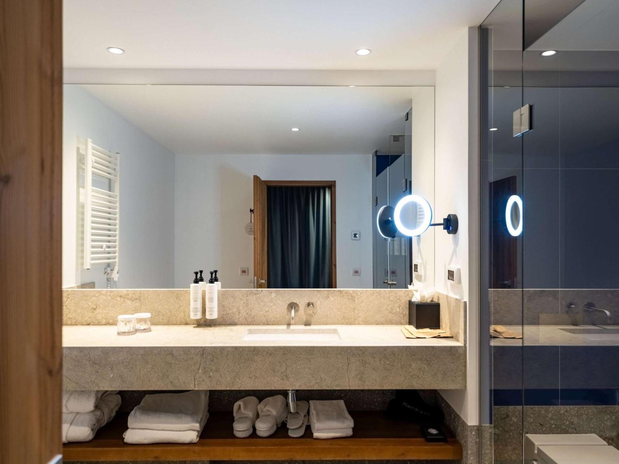 Swissotel 5*